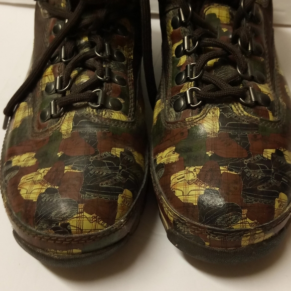 Timberland Ankle Boots Mens Leather Green & Yellow Graphic Design Emboss Sz 8.5M - Picture 9 of 12